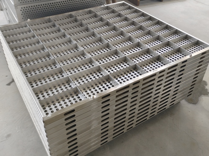 殺 菌鍋?zhàn)詣?dòng)化流水線不銹鋼擺盤(pán)